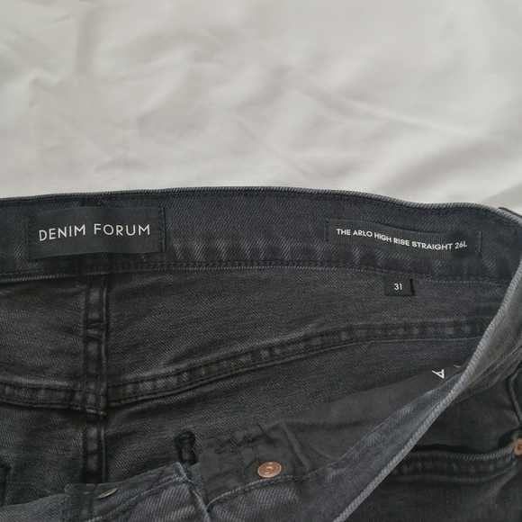 Aritzia Denim Forum The Arlo High Rise Straight Jeans in Black Licorice 31 - Picture 10 of 16